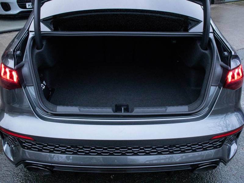 Audi RS3   Registered:2022(71)