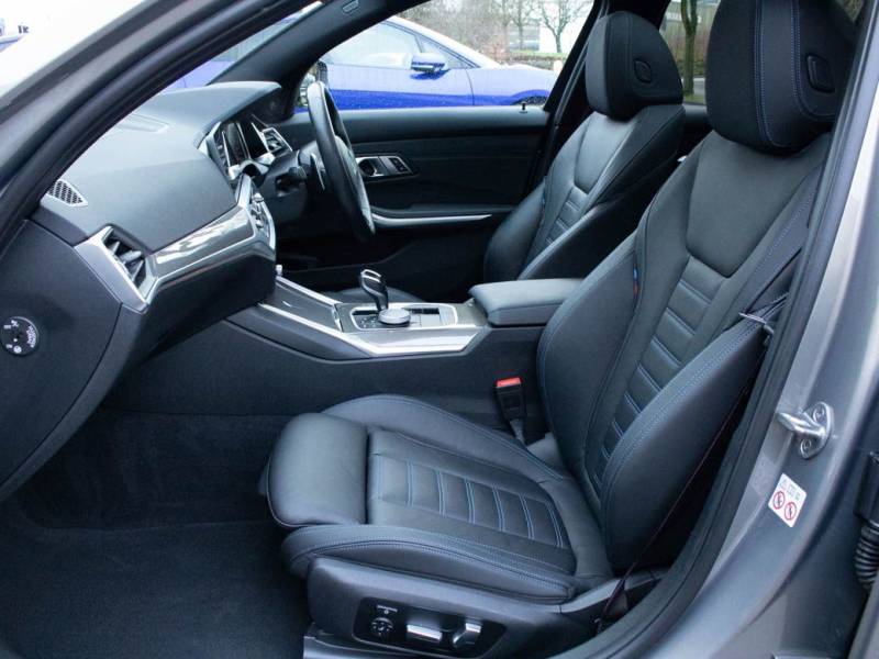 BMW 3 Series   Registered:2019(69)