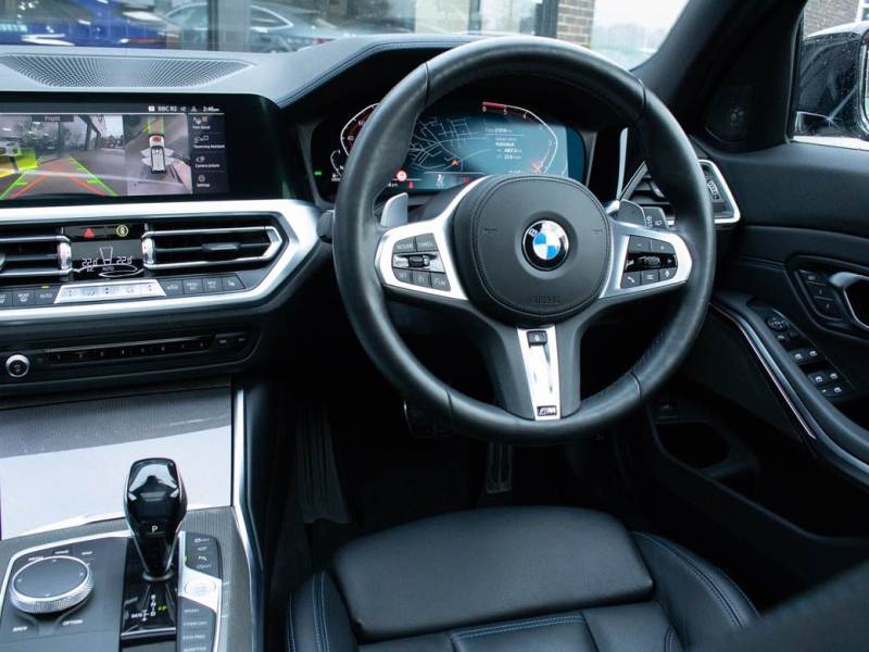 BMW 3 Series   Registered:2019(69)