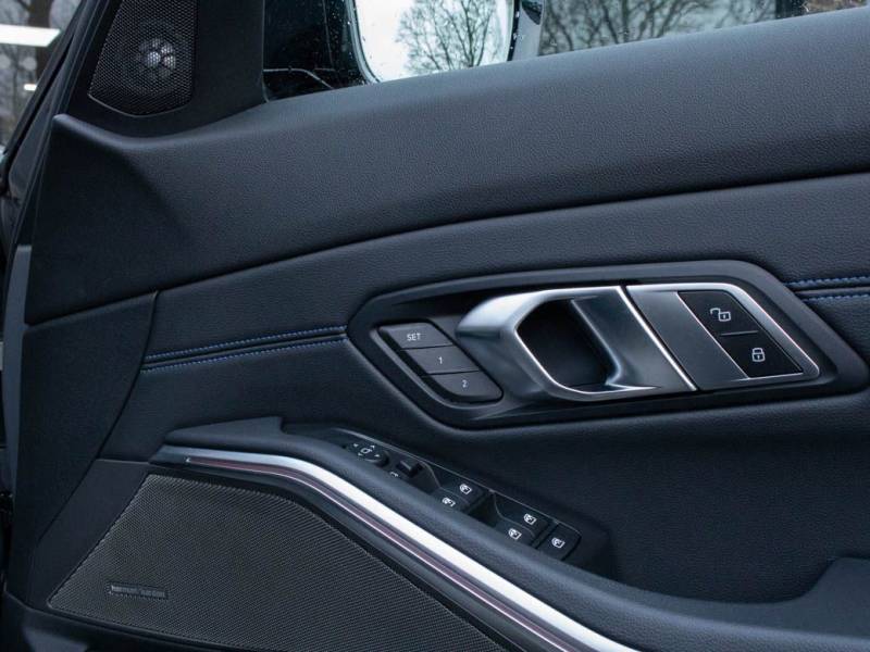 BMW 3 Series   Registered:2019(69)