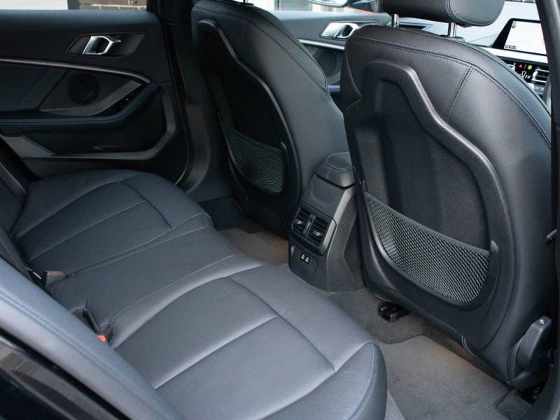 BMW 1 Series   Registered:2022(22)