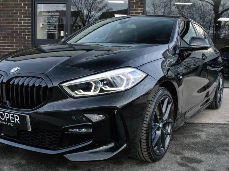 BMW 1 Series   Registered:2022(22)