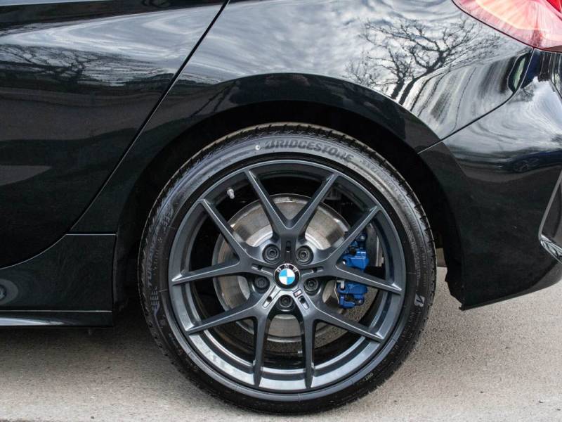 BMW 1 Series   Registered:2022(22)