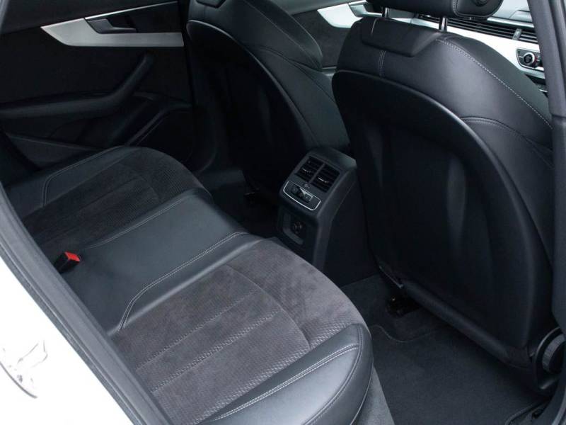 Audi A4 Avant   Registered:2016(66)