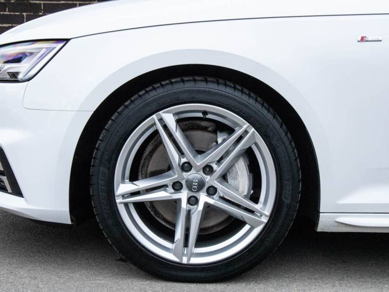 Audi A4 Avant   Registered:2016(66)