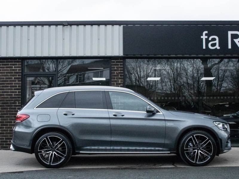 Mercedes Benz GLC   Registered:2022(22)