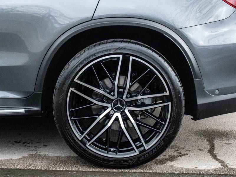 Mercedes Benz GLC   Registered:2022(22)