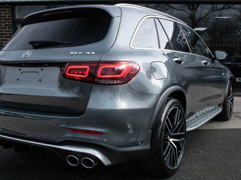 Mercedes Benz GLC   Registered:2022(22)