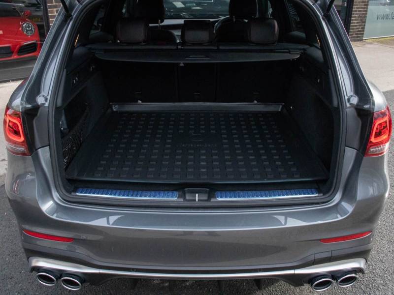 Mercedes Benz GLC   Registered:2022(22)