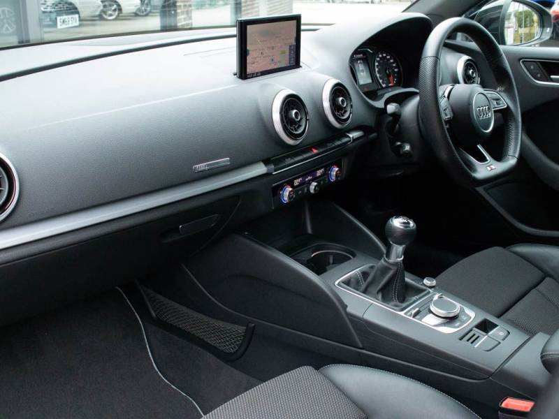 Audi A3   Registered:2017(67)