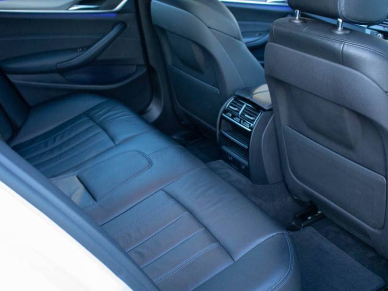 BMW 5 Series   Registered:2018(18)