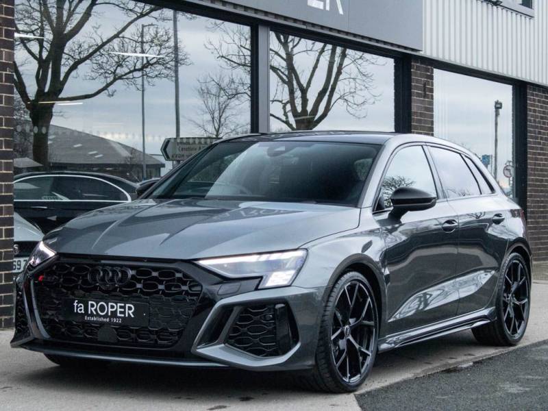 Audi RS3   Registered:2023(23)