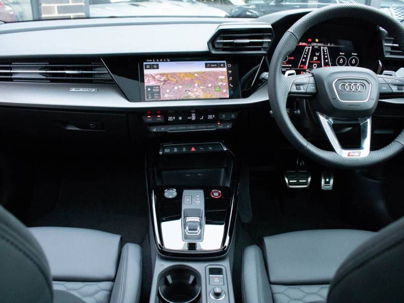 Audi RS3   Registered:2023(23)