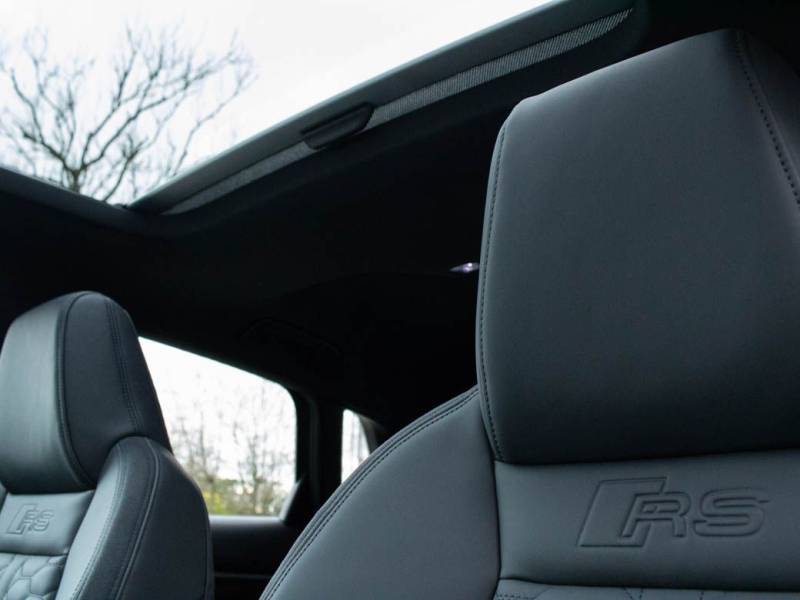 Audi RS3   Registered:2023(23)