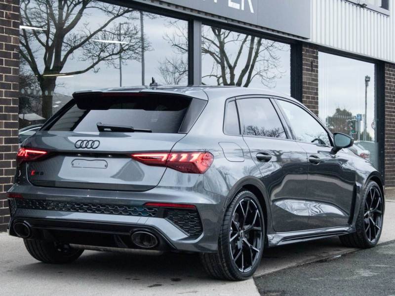 Audi RS3   Registered:2023(23)