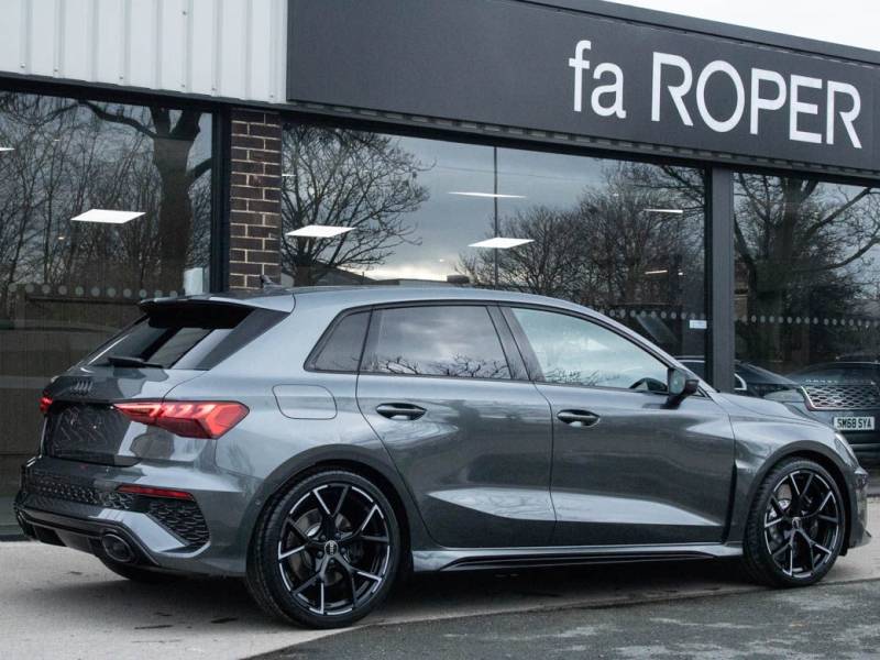 Audi RS3   Registered:2023(23)