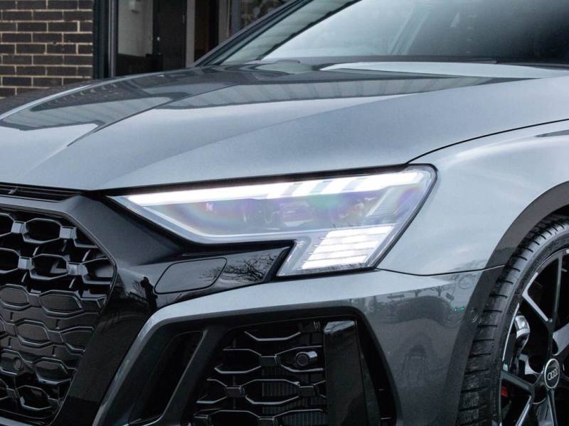 Audi RS3   Registered:2023(23)
