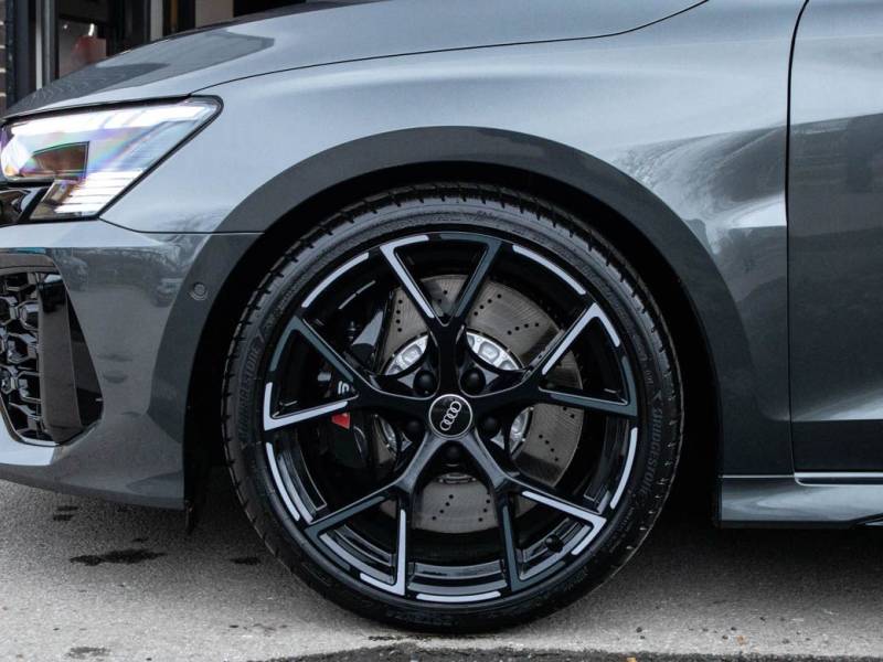 Audi RS3   Registered:2023(23)