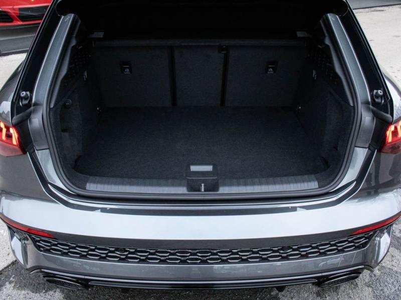 Audi RS3   Registered:2023(23)