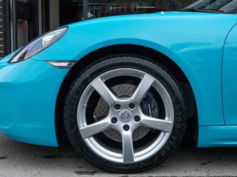 Porsche Cayman   Registered:2020