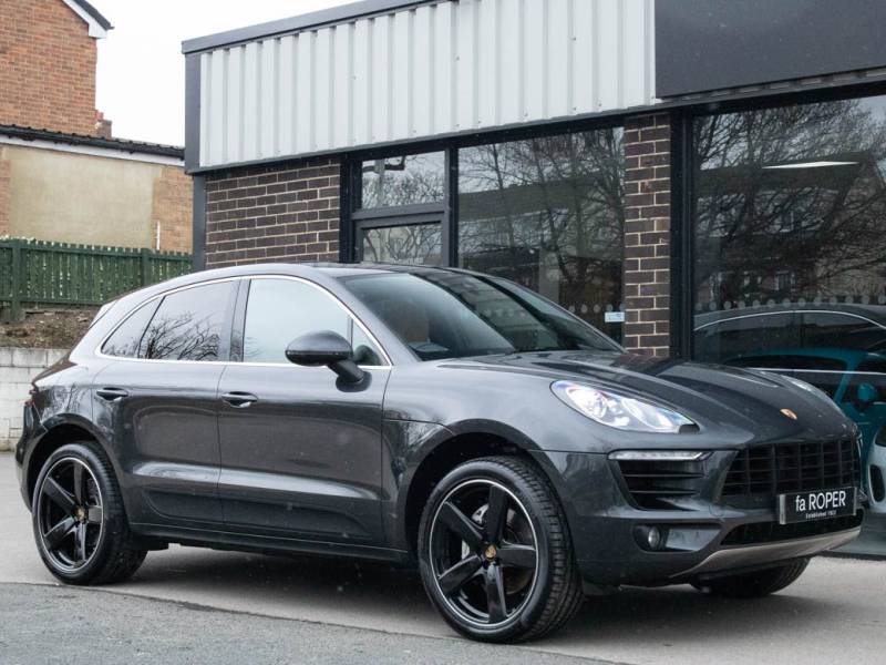 Porsche Macan   Registered:2016(16)