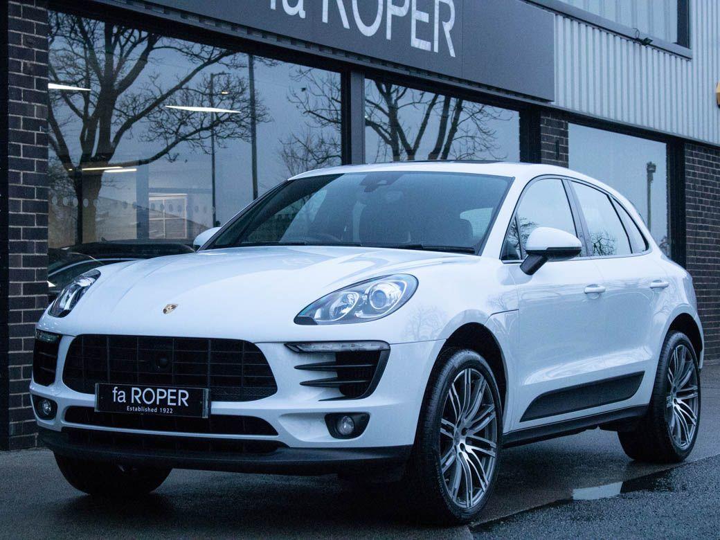 Porsche Macan 3.0 V6 S AWD PDK 340ps Estate Petrol Carrara White Metallic