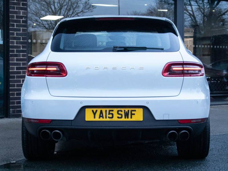 Porsche Macan   Registered:2015(15)