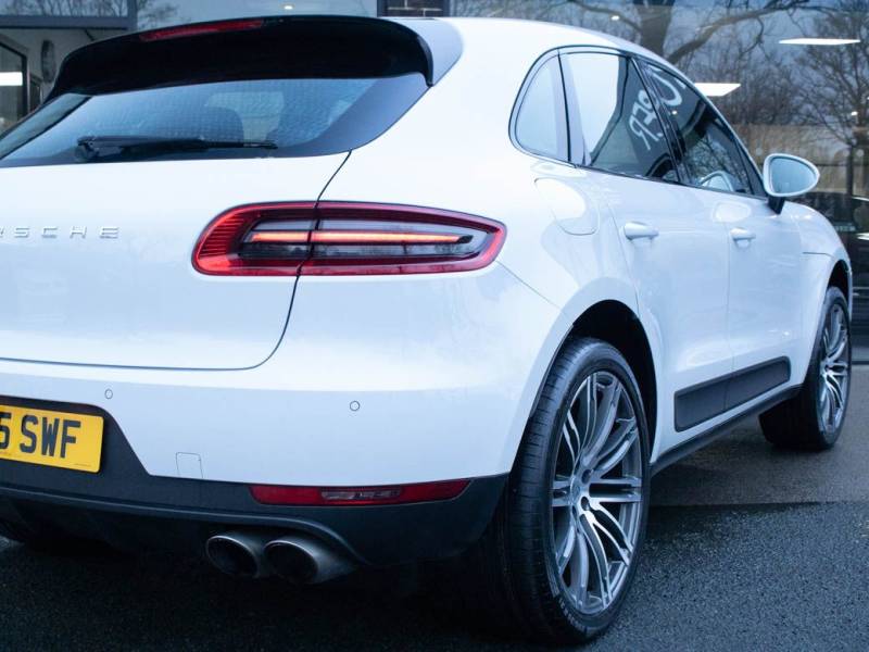 Porsche Macan   Registered:2015(15)