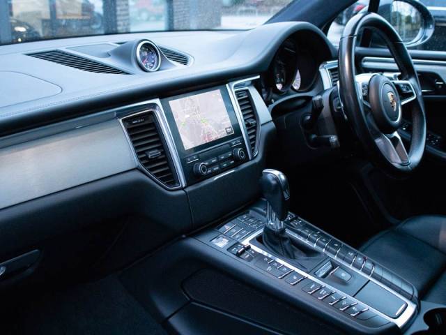 2016 Porsche Macan 3.6T Turbo PDK 400ps