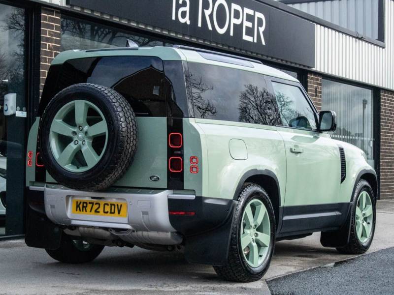 Land Rover Defender   Registered:2022(72)