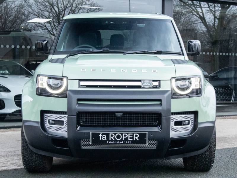 Land Rover Defender   Registered:2022(72)