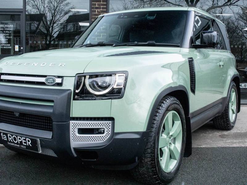 Land Rover Defender   Registered:2022(72)