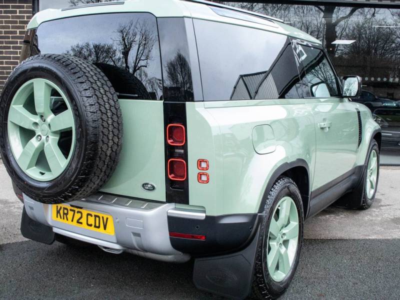 Land Rover Defender   Registered:2022(72)