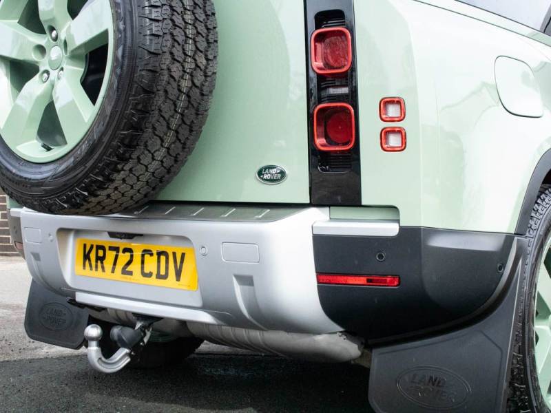 Land Rover Defender   Registered:2022(72)