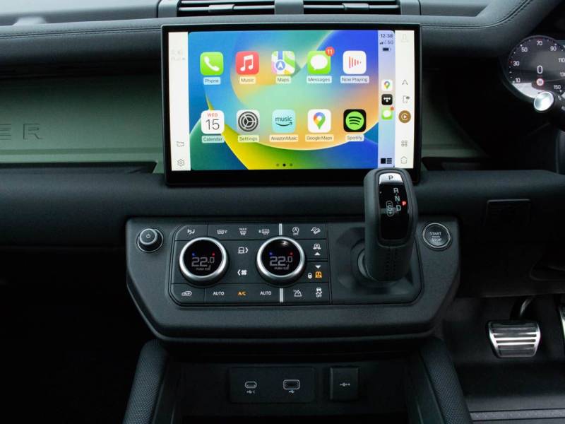 Land Rover Defender   Registered:2022(72)