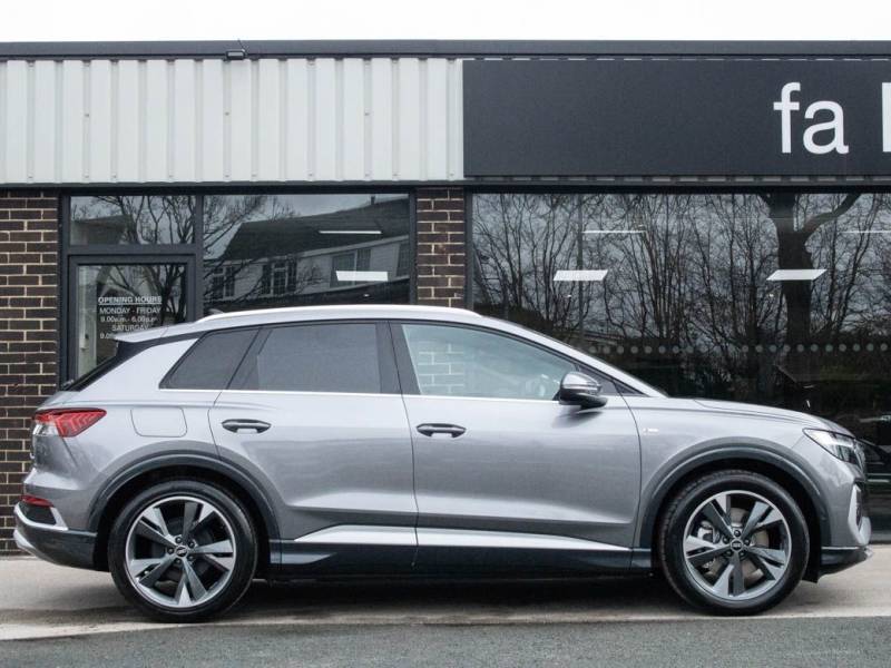 Audi Q4 E Tron   Registered:2023(23)