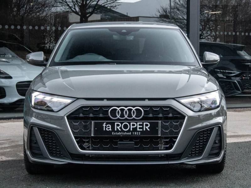 Audi A1   Registered:2020(20)