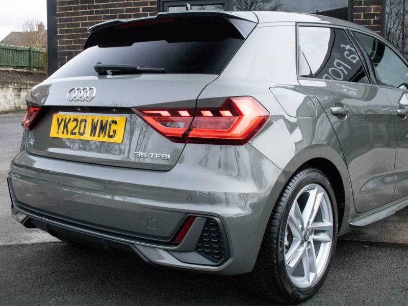 Audi A1   Registered:2020(20)