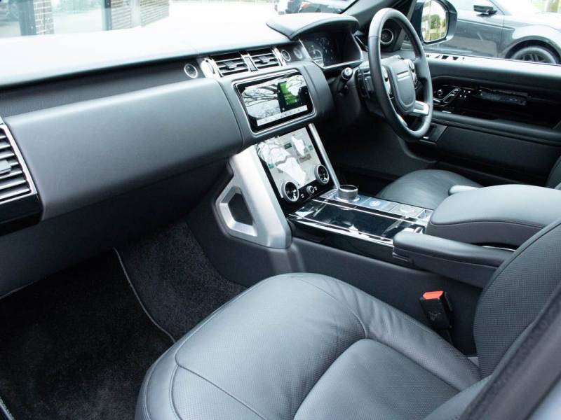 Land Rover Range Rover   Registered:2020(70)