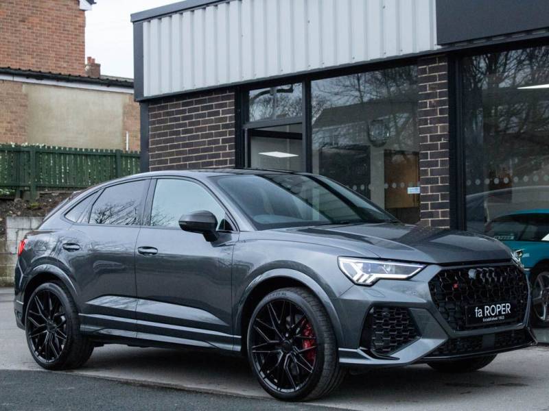 Audi RS Q3   Registered:2022(22)