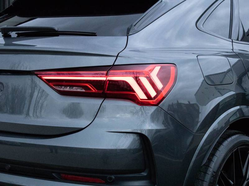 Audi RS Q3   Registered:2022(22)