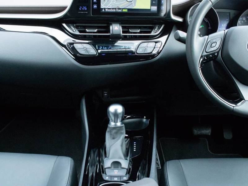 Toyota C HR   Registered:2019(69)