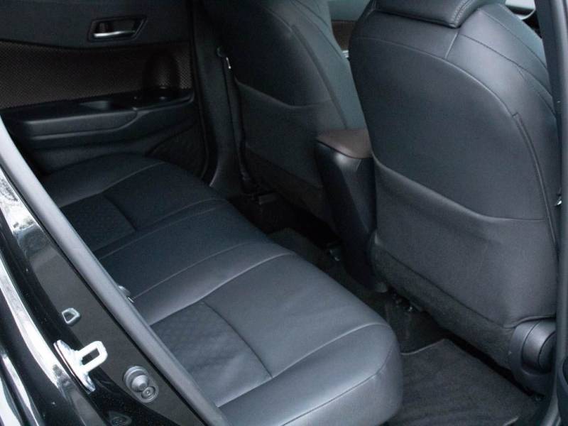 Toyota C HR   Registered:2019(69)