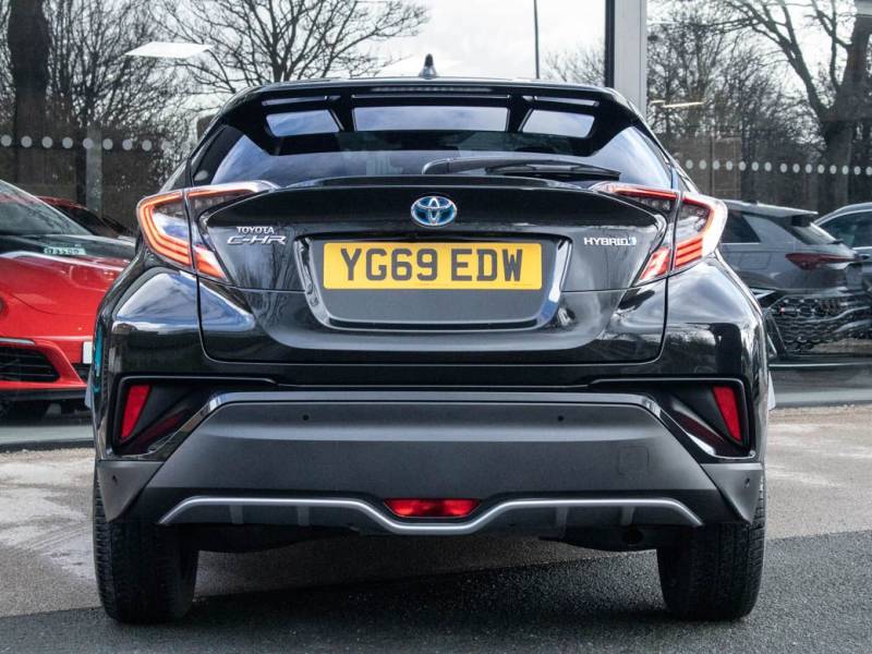 Toyota C HR   Registered:2019(69)