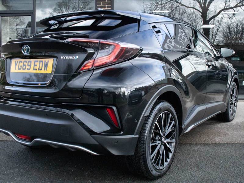 Toyota C HR   Registered:2019(69)