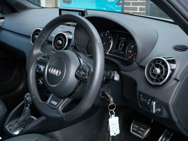 Audi A1   Registered:2018(68)