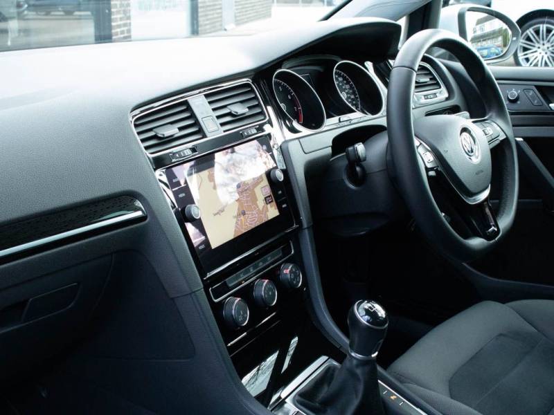 Volkswagen Golf   Registered:2017(67)