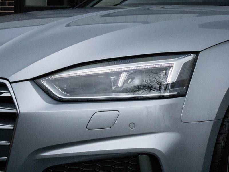 Audi S5   Registered:2017(17)