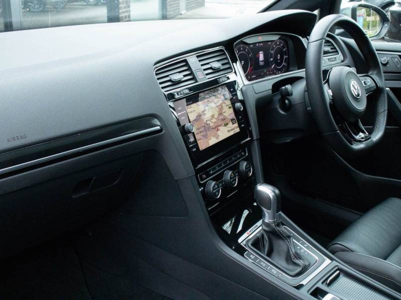 Volkswagen Golf   Registered:2018(67)