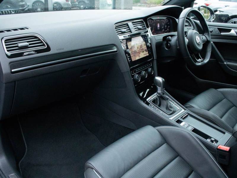 Volkswagen Golf   Registered:2018(67)